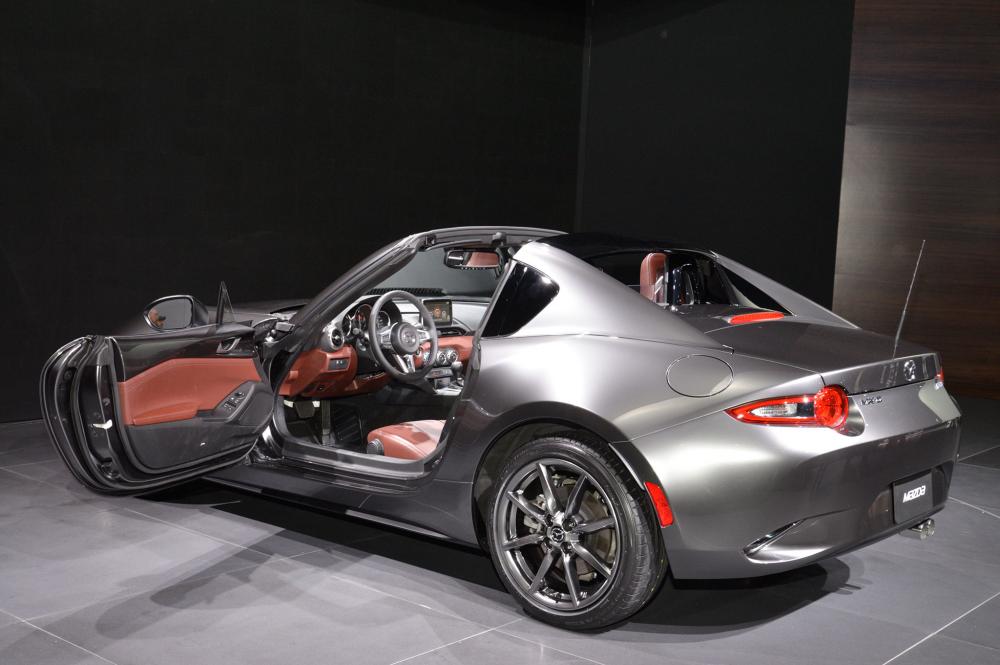 2017-Mazda-MX-5-Miata-RF-rear-three-quarter-01.jpg